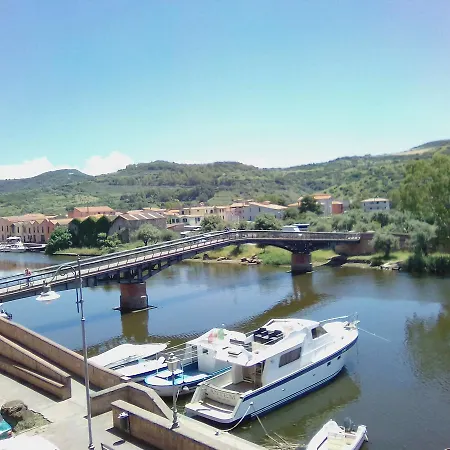 Bed & Breakfast Vista Fiume Bosa