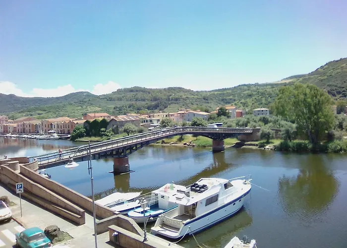 Bed & Breakfast Vista Fiume Bosa